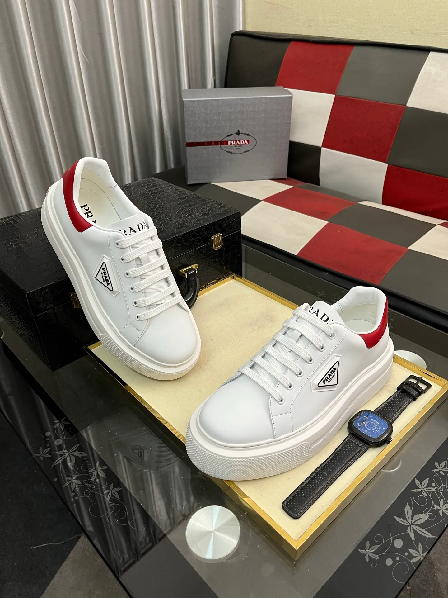 Men's shoes 💰580⌚️⌚️【PRADA】Prada casual shoes, originally developed 1:1, made of high-mercerized cowhide with imported cowhide, silk sheepskin lining, rubber outsole, comfortable and soft on the foot, size: 38-444️⃣Colors available